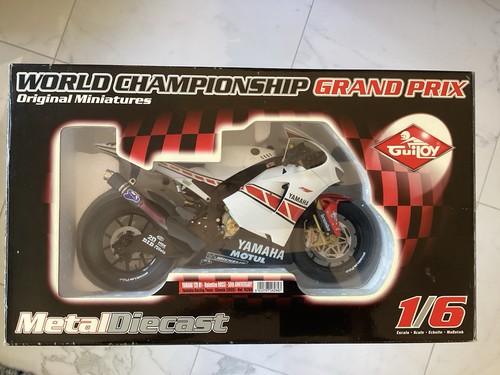 YZR M1 YAMAHA 50th Anniversary Livery Valentino Rossi 1:6 Scale Die Cast Replica